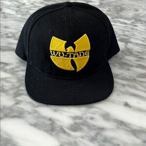 NWOT Wu-Tang Black and Yellow Cap